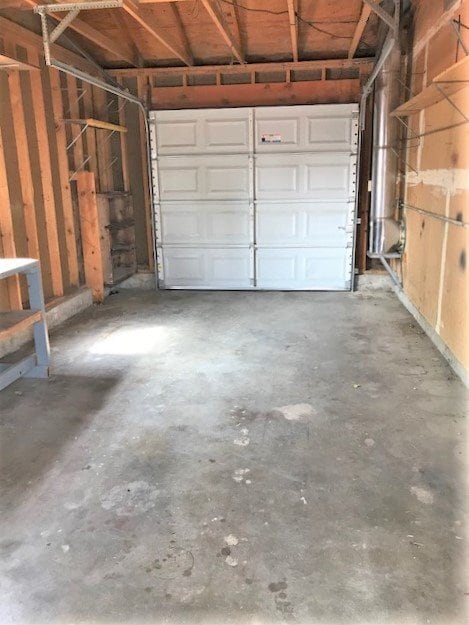 Building Photo - Updated 3 bedroom 2 bath with central air