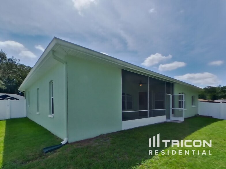 Building Photo - 12739 Balsam Ave