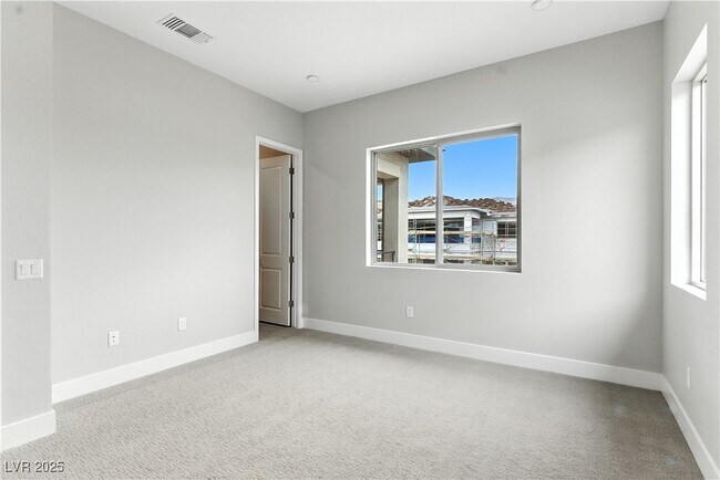 Building Photo - 5073 Slatestone St