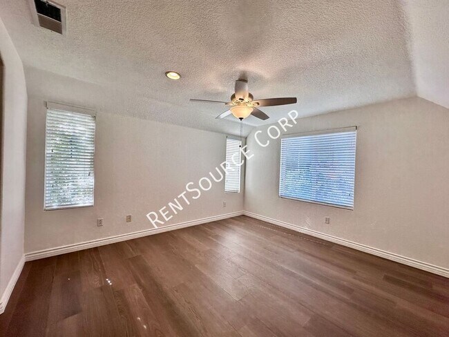 Building Photo - 28132 Castillo Ln
