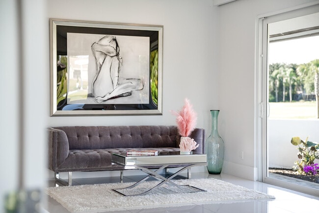 Building Photo - 3521 Glenwood Ct