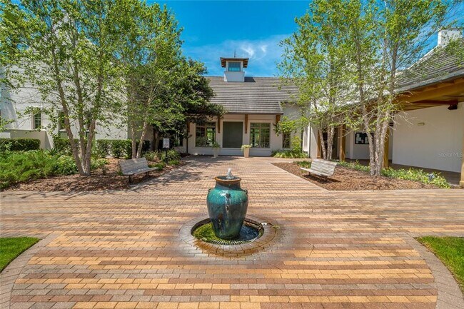 Building Photo - 5870 Fishhawk Ridge Dr