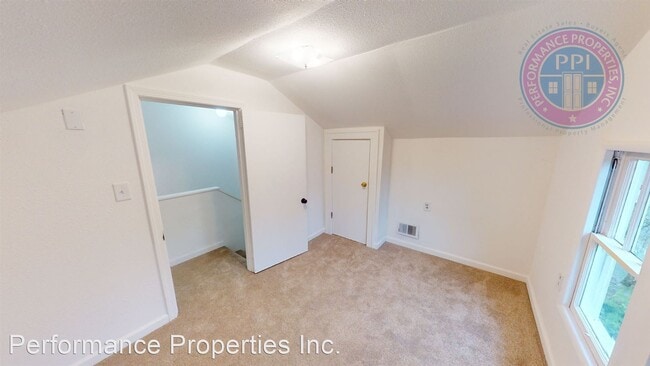 Building Photo - 5 br, 3 bath House - 43 Ladd Street