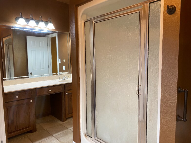 Building Photo - 6707 Lawson Cir