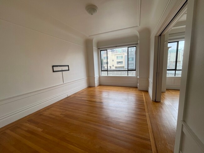 Building Photo - 1336 Broadway