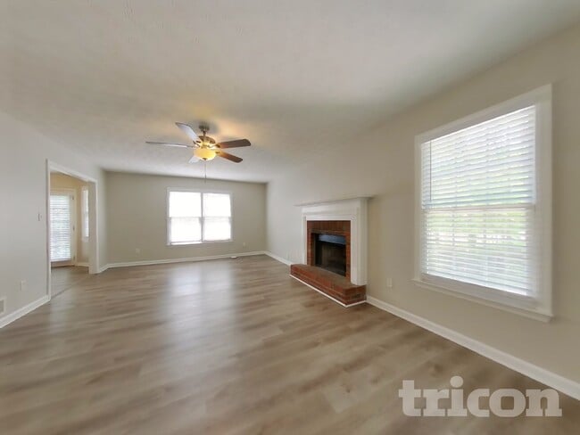 Building Photo - 220 Stevenson Trail