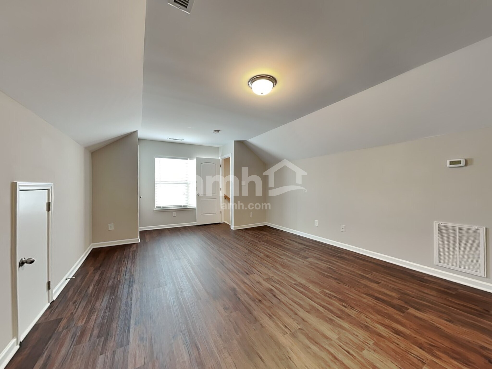 Building Photo - 2221 Wise Owl Dr