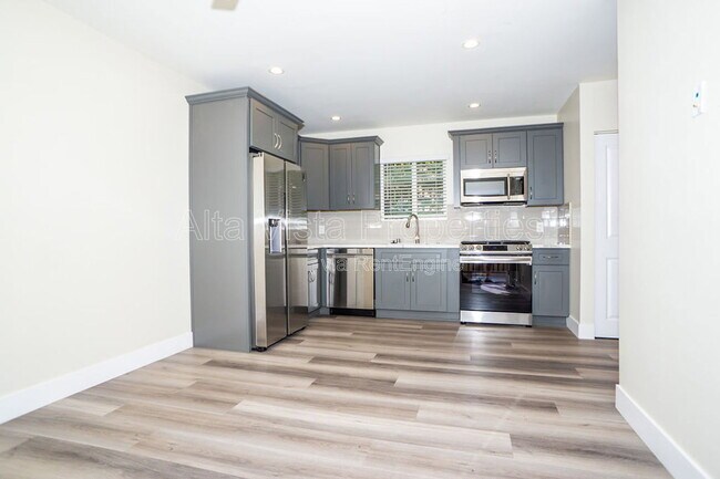 Building Photo - 3623 31st St