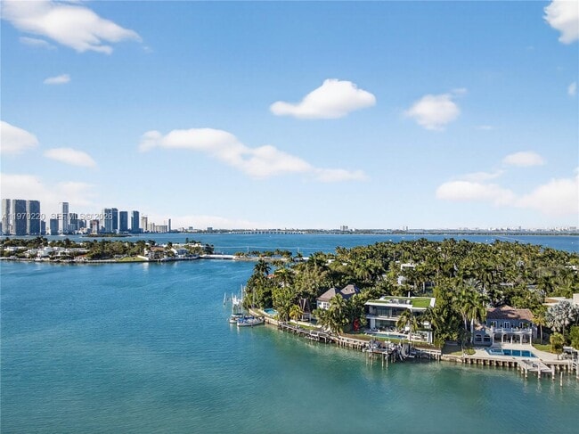 Building Photo - 14 W San Marino Dr