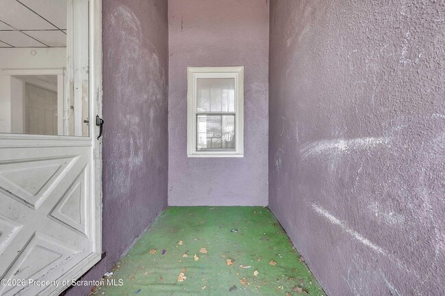 Building Photo - 1807 Green Ridge St