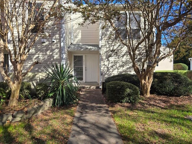 Primary Photo - Wonderful 3 bedroom 1.5 bath Townhome in W...