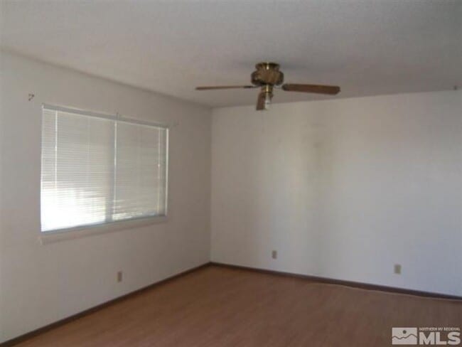 Primary Photo - S Broadway 3 plex