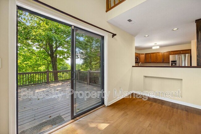 Building Photo - 1676 Royal Oak Ct