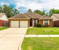 Building Photo - 1207 Boulderwoods Dr