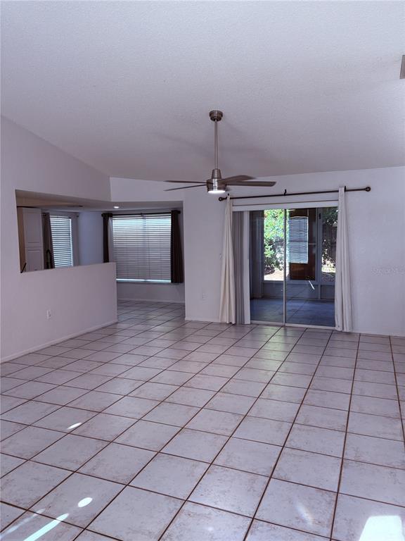 Building Photo - 7330 Fairwood Ave