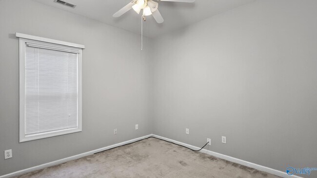 Building Photo - 141 Canterbury Dr