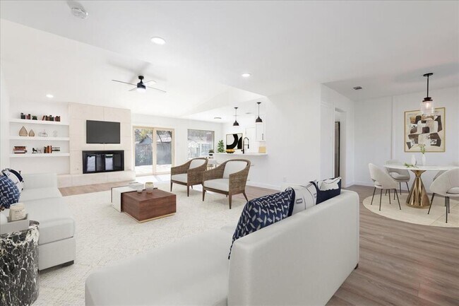 Primary Photo - 5801 Cherry Creek Dr
