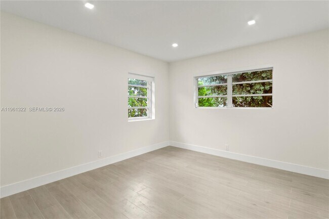 Building Photo - 1261 98th St