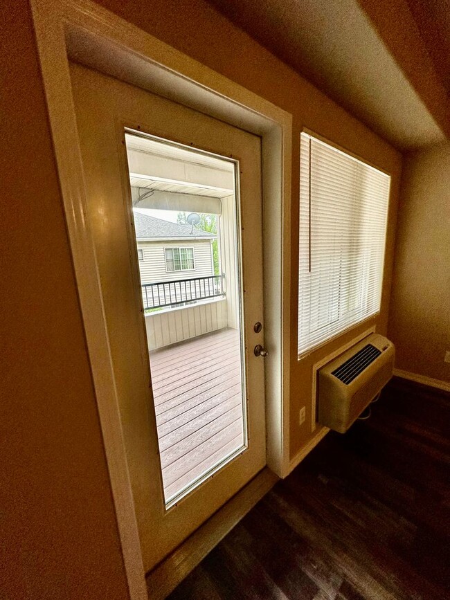 Building Photo - PROMENADE LOOP CONDO (RPM#154)