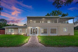 Building Photo - 405 North Blvd W