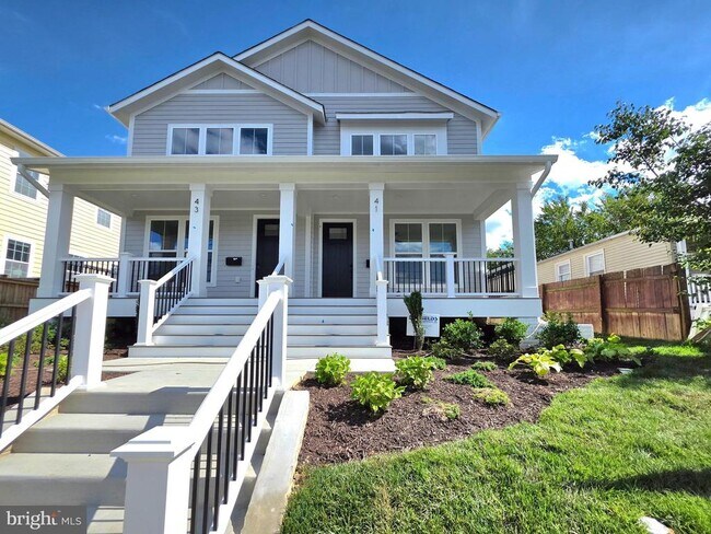 Building Photo - 41 E Reed Ave