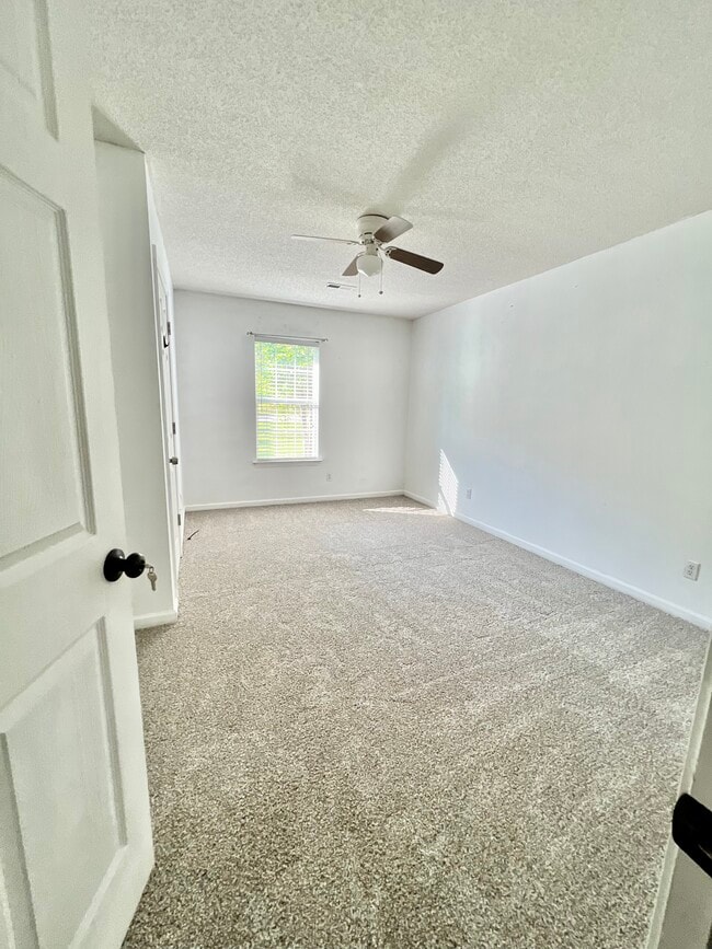 Building Photo - 100 Tyger Meadow Rd