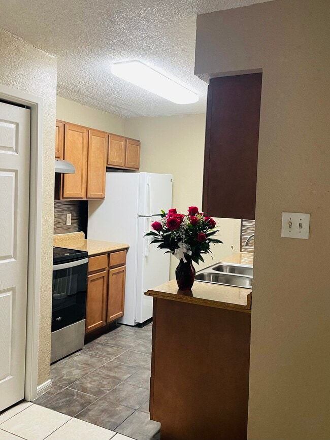 Building Photo - 1500 Bay Area Blvd