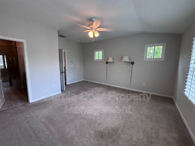 Building Photo - 745 Hamilton Cir SE