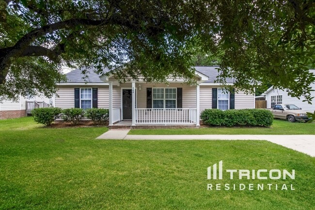 Building Photo - 744 N Shadowbrook Dr