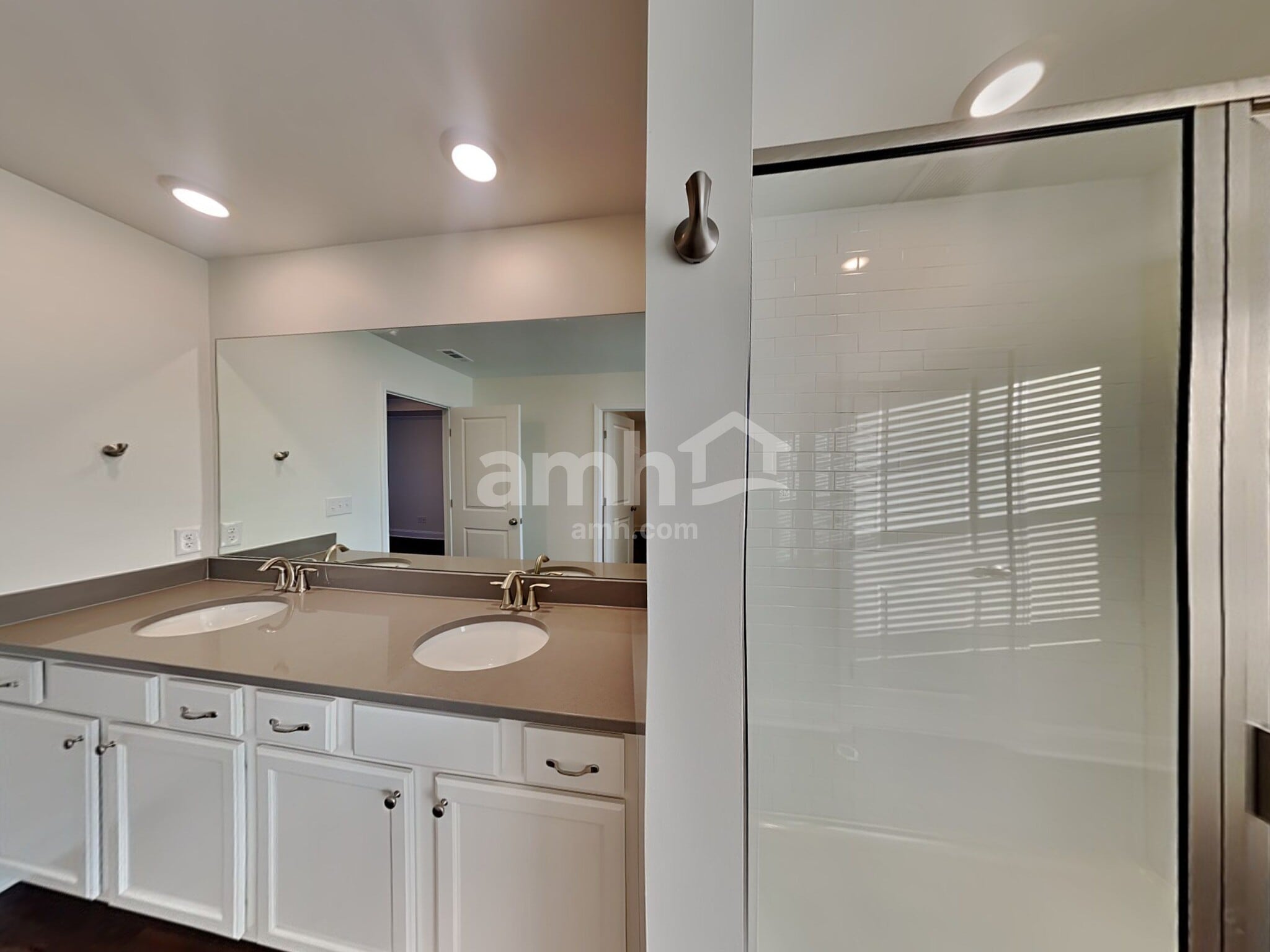 Building Photo - 114 Marin Dr