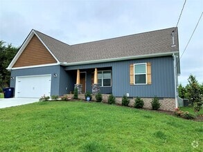 Building Photo - Bluegrass Drive 101