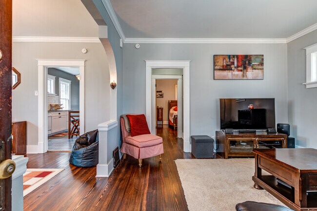 Building Photo - 2825 Burgess Ave