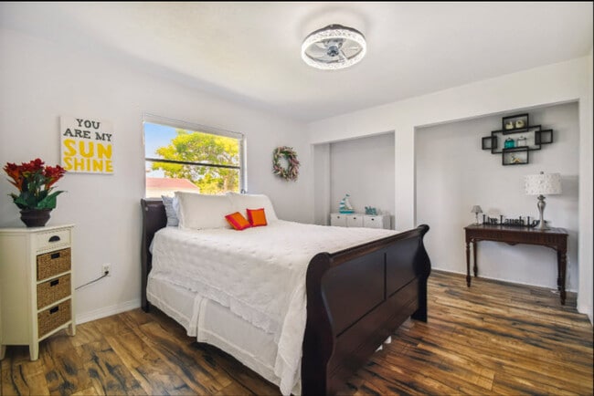 Building Photo - 5058 Ackley Terrace