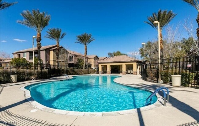 Building Photo - 6868 Sky Pointe Dr