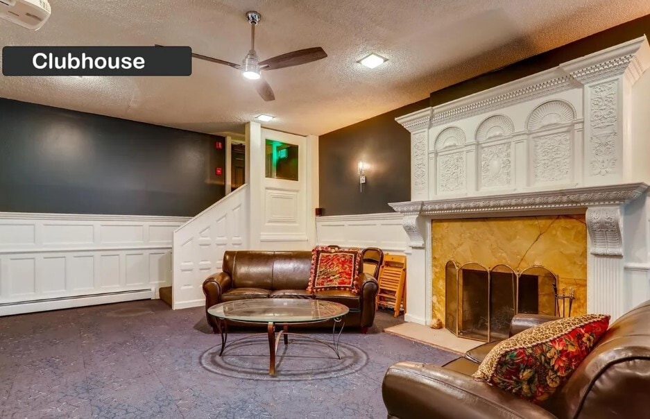 Building Photo - 1233 N Ogden St