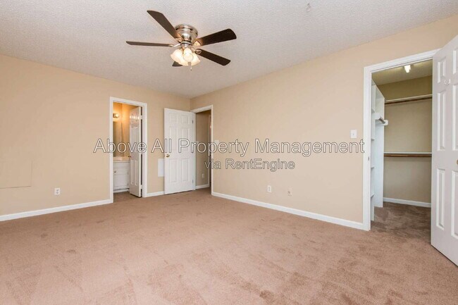 Building Photo - 408 Hunters Ridge Dr