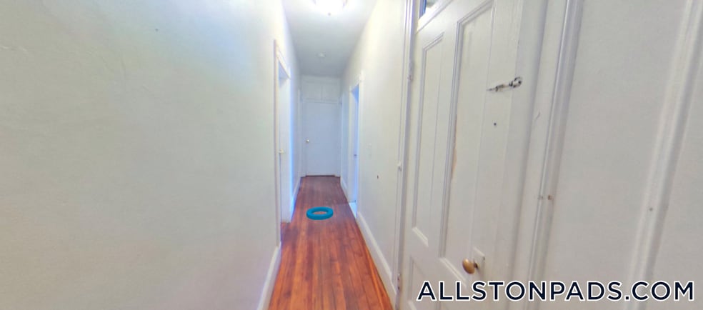 Building Photo - 24 Everett St