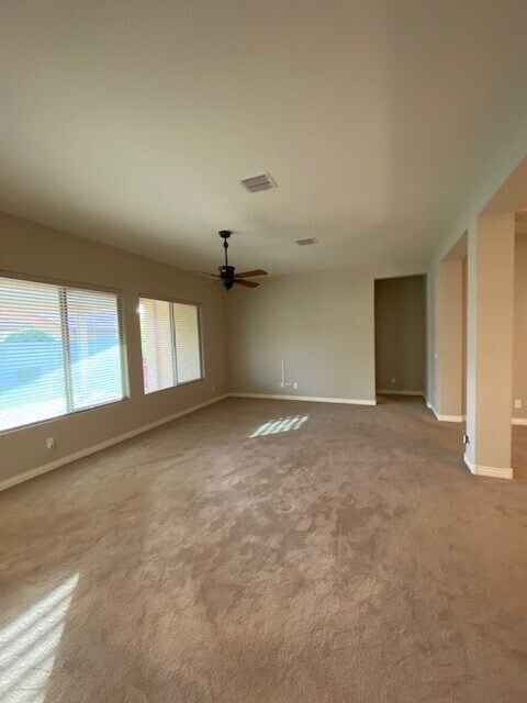 Building Photo - 10245 W Pinnacle Vista Dr