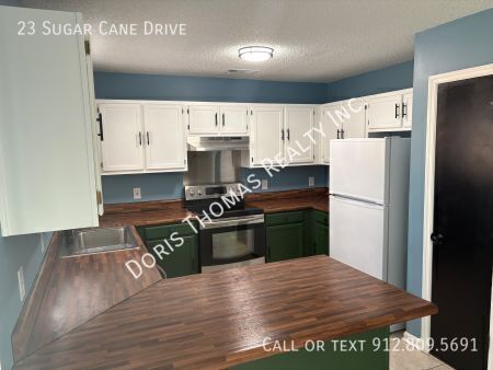 Building Photo - 23 Sugar Cane Dr