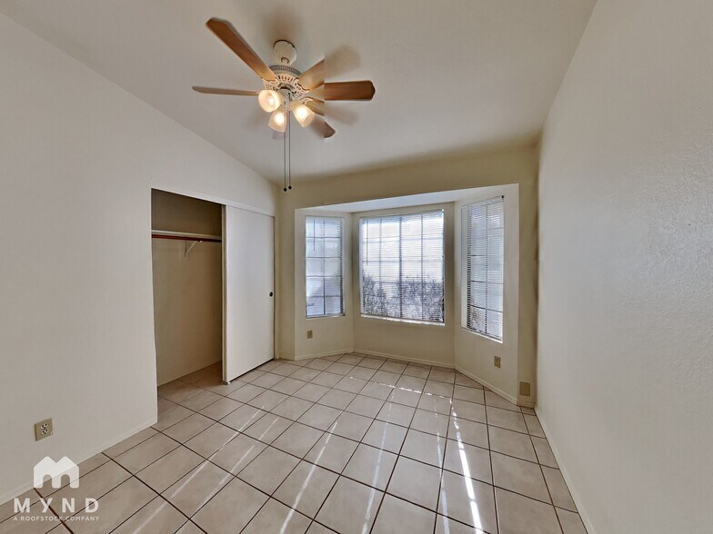 Building Photo - 2966 W Country Meadow Dr