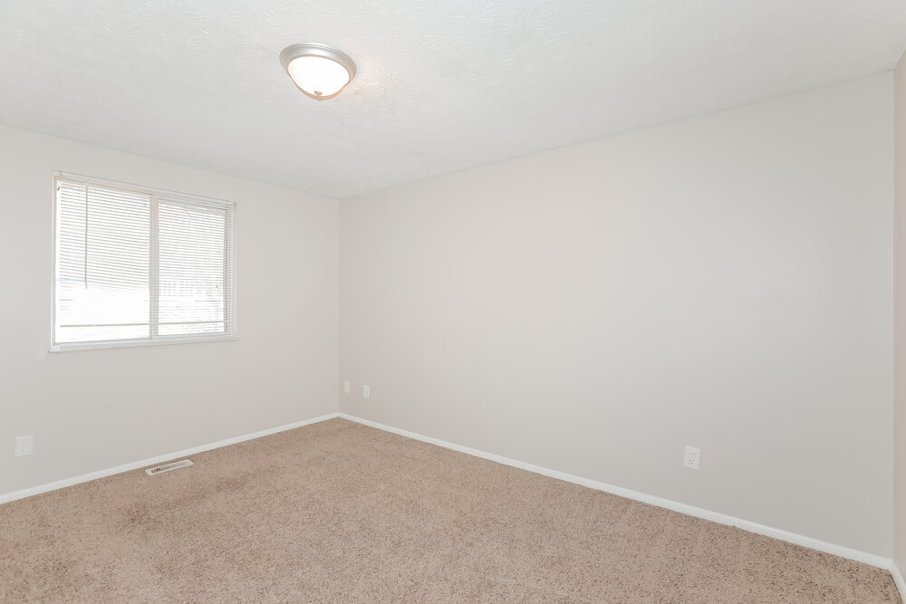 Building Photo - 1876 Corduroy Ct
