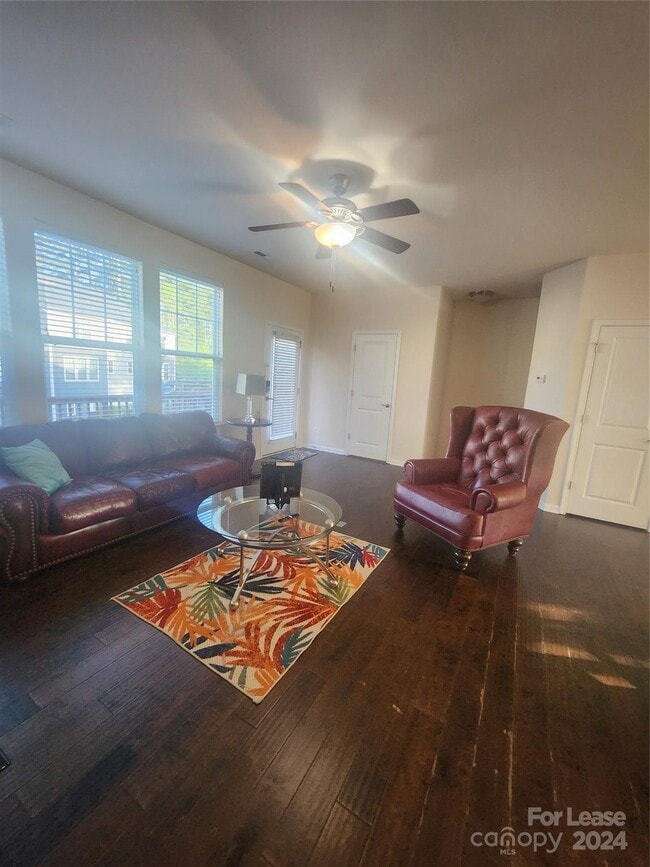 Building Photo - 8513 Sharonbrook Dr