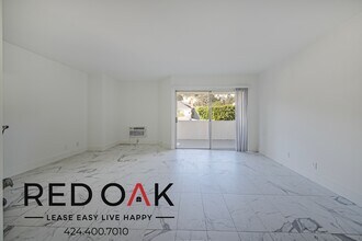 Building Photo - 3949 Los Feliz Blvd