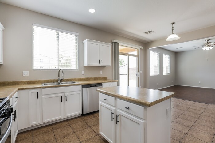 Building Photo - 7439 W Maldonado Rd