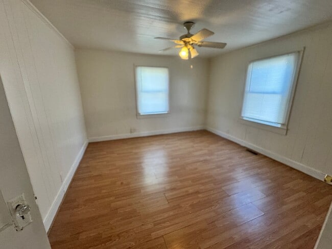 Building Photo - 2/1 in Downtown Kings Mountain, NC