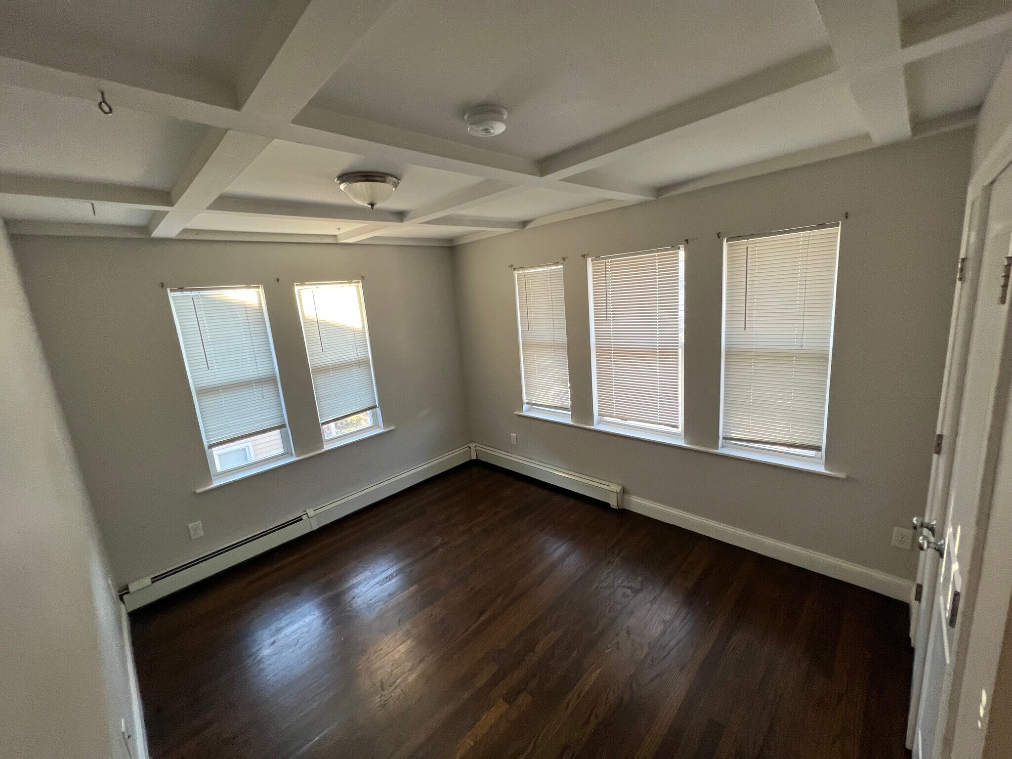 Building Photo - 66 Safford St