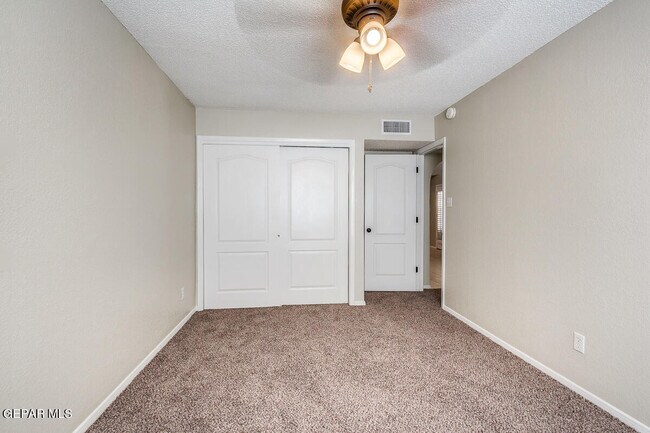 Building Photo - 6104 La Posta Dr