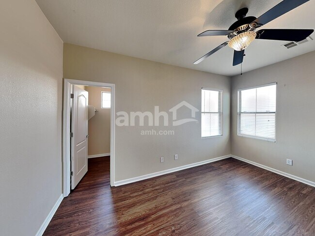 Building Photo - 2190 N 135th Dr