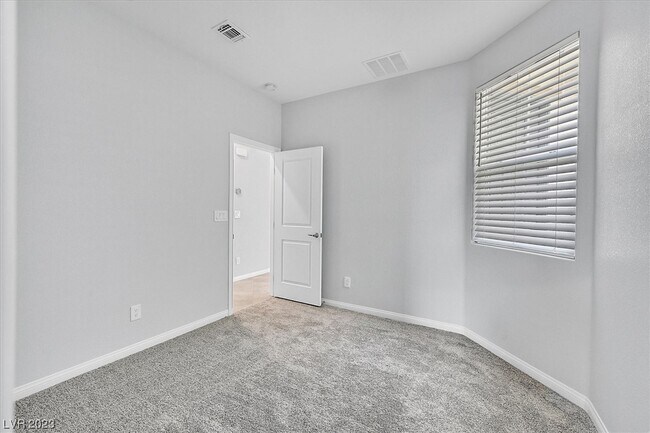 Building Photo - 2388 Bellinzona Pl