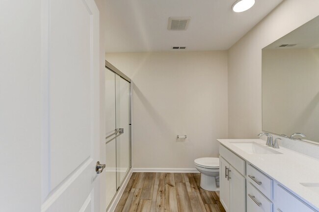 Building Photo - 8362 Kannon Dr